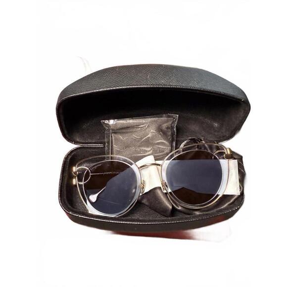 New Salvatore Ferragamo Women\'s Sunglasses with Case